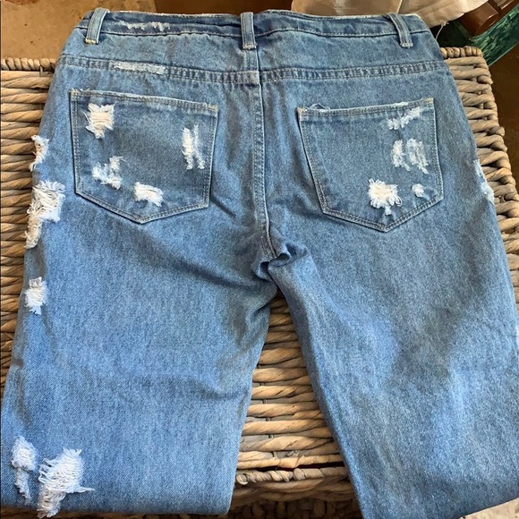 Distressed boyfriend jeans - Picture 4 of 8